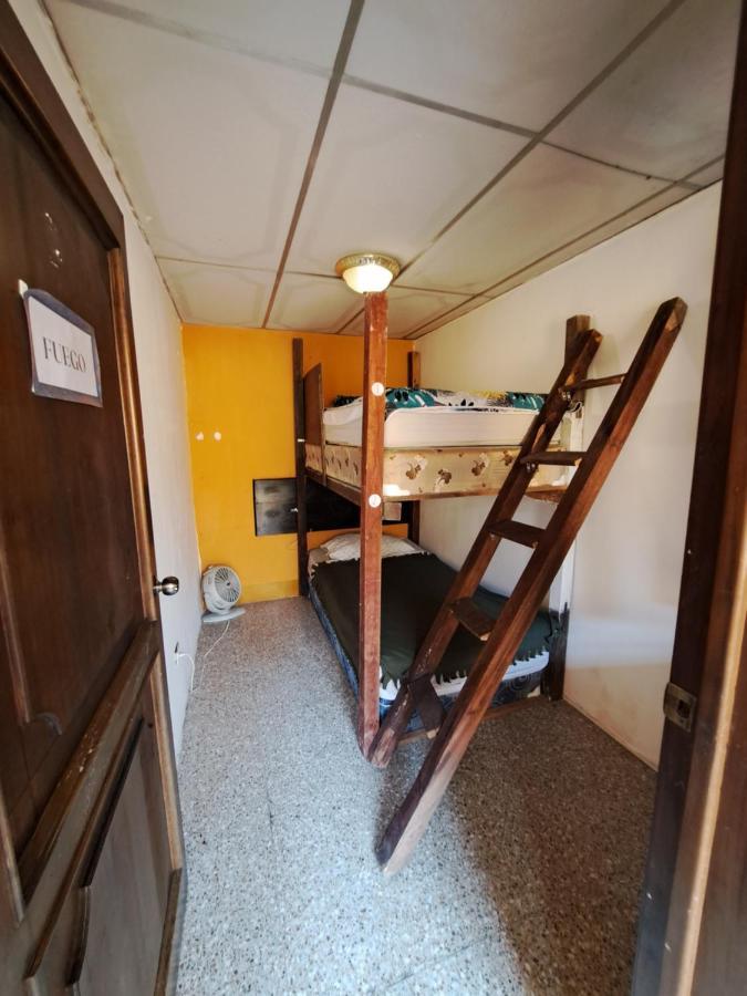Esperanza Hostel Antigua Luaran gambar